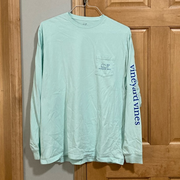 Vineyard Vines Long Sleeve - Picture 2 of 4